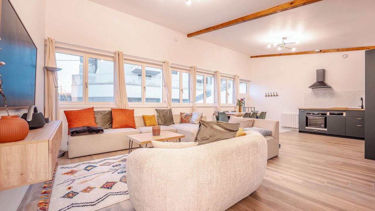 Photo of Livingroom in Monmousseau-Verollot