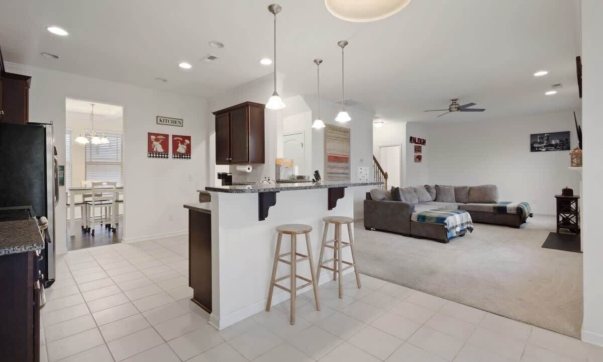 Photo of Livingroom in Southeast Raleigh