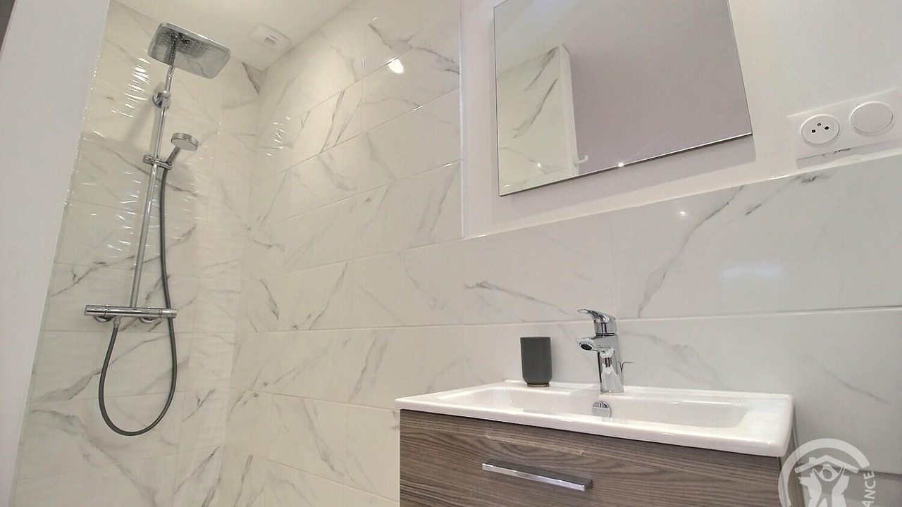 Photo of Bathroom in Pleherel-Plage-Vieux-Bourg