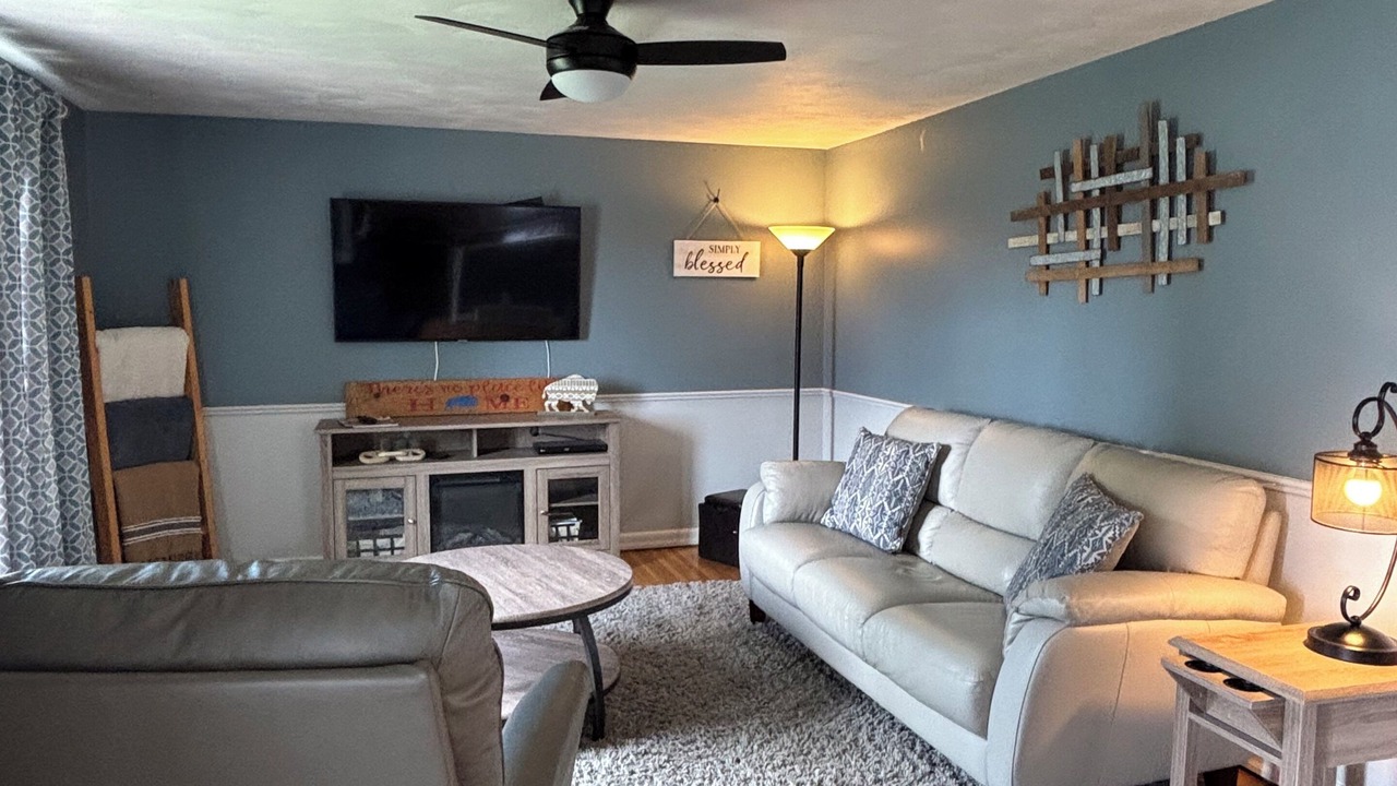 Photo of Livingroom in Orchard Park