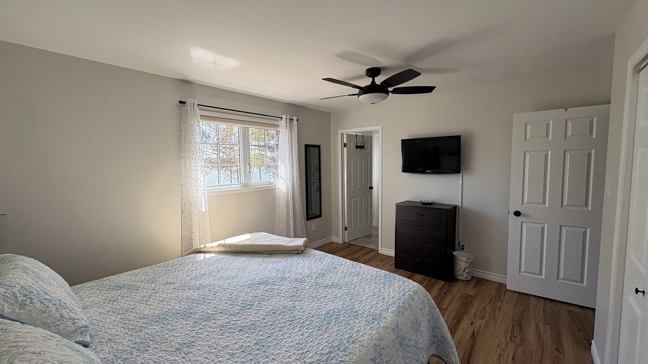 Photo of Bedroom in Mill River East