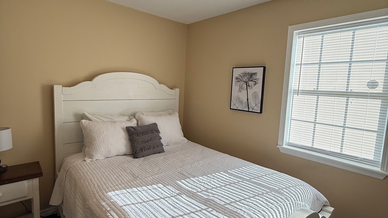 Photo of Bedroom in Russellville