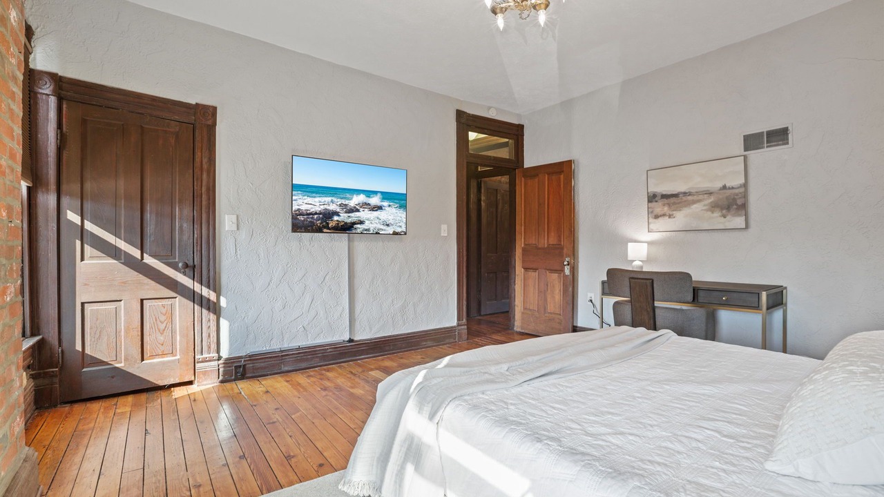 Photo of Others in Short North