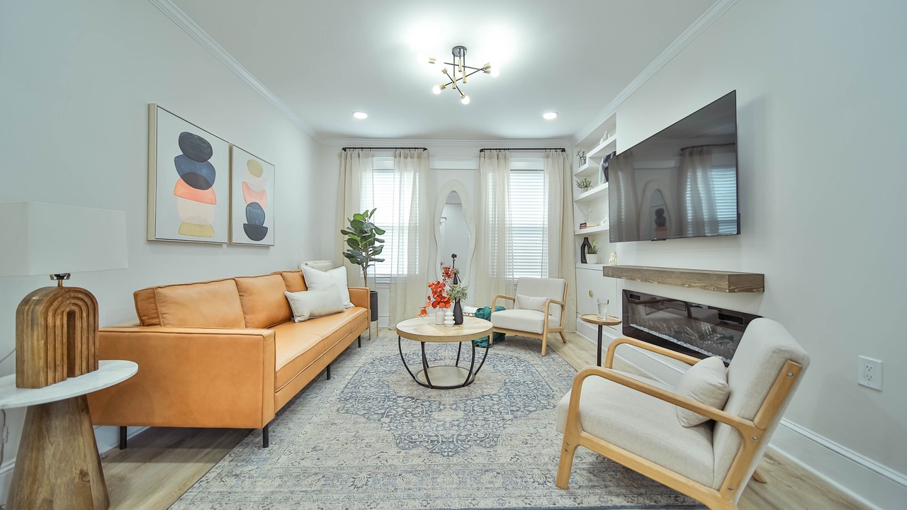 Photo of Livingroom in Codman Square