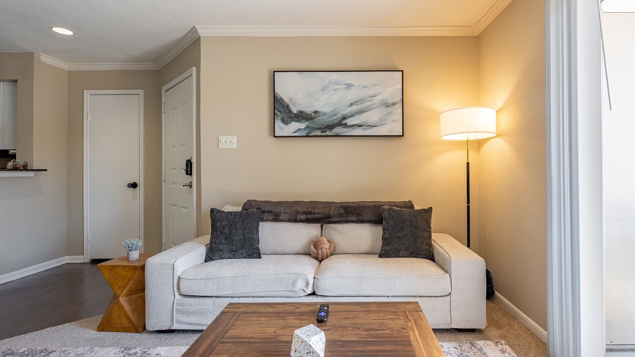 Photo of Livingroom in Astrodome