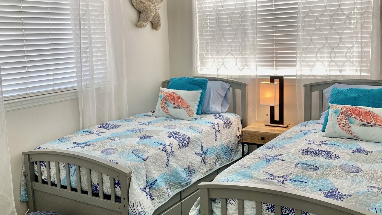 Photo of Bedroom in Gulf Gate Estates