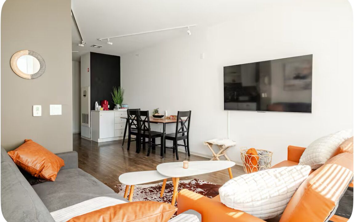 Photo of Livingroom in Boston