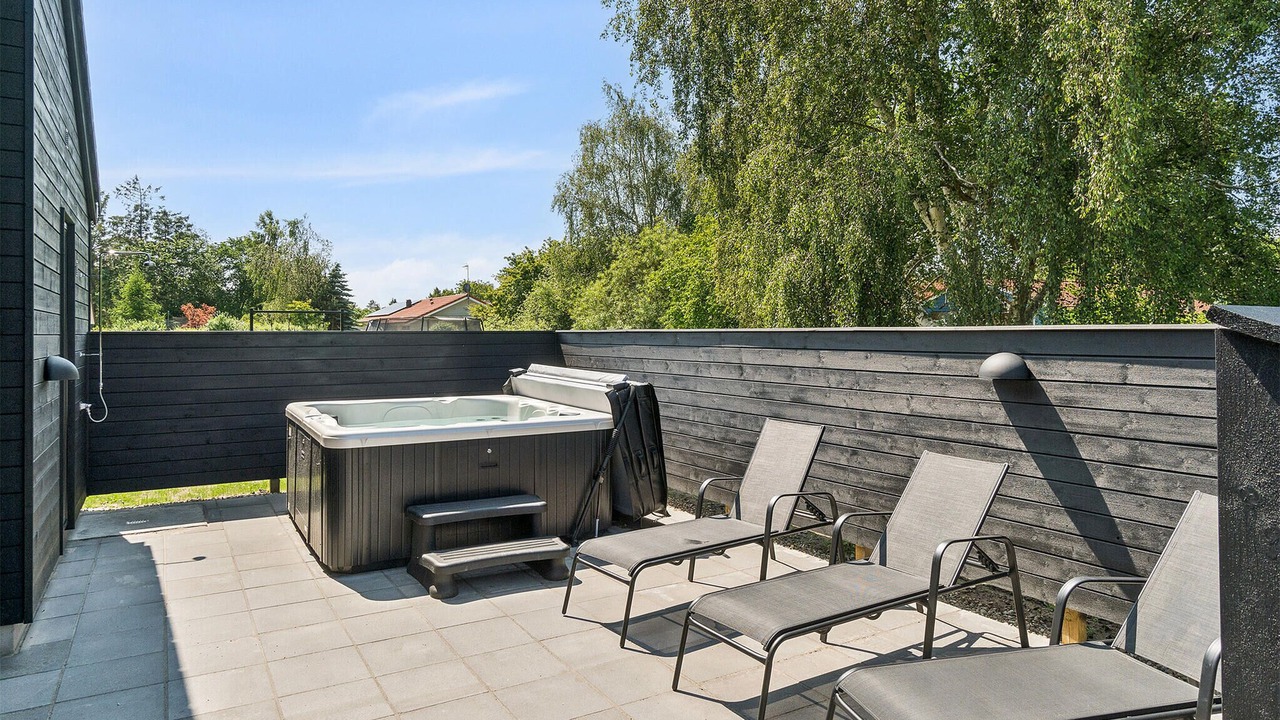 Photo of Others in Hoensinge