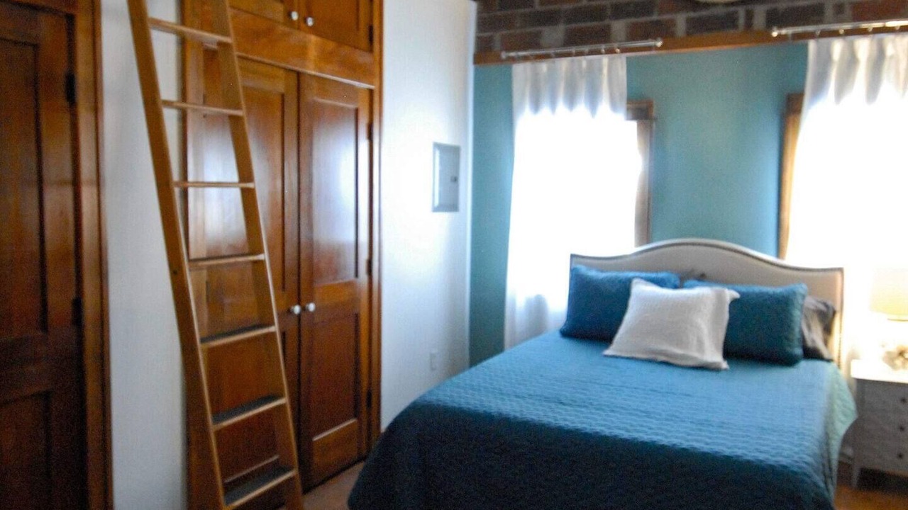 Photo of Bedroom in Bloomington