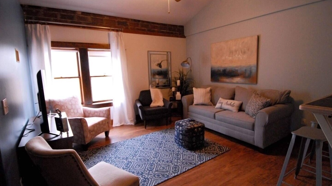 Photo of Livingroom in Bloomington