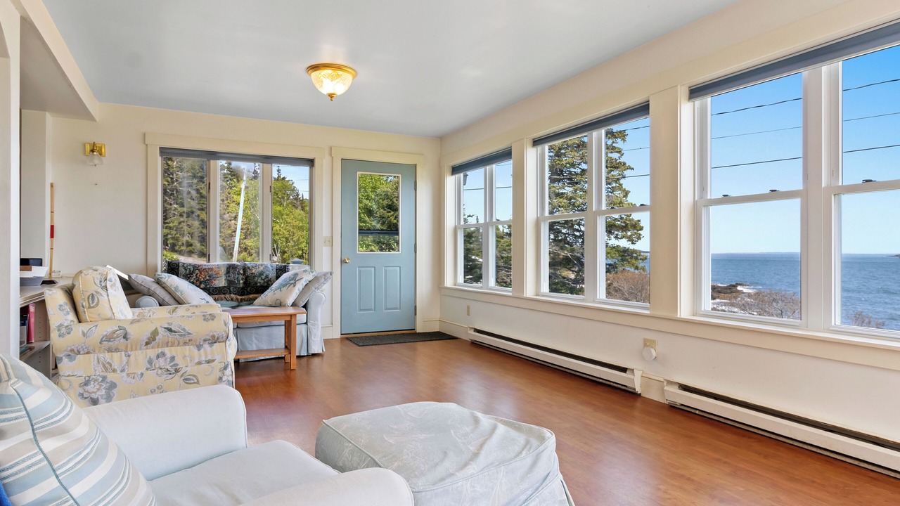 Photo of Livingroom in Port Clyde