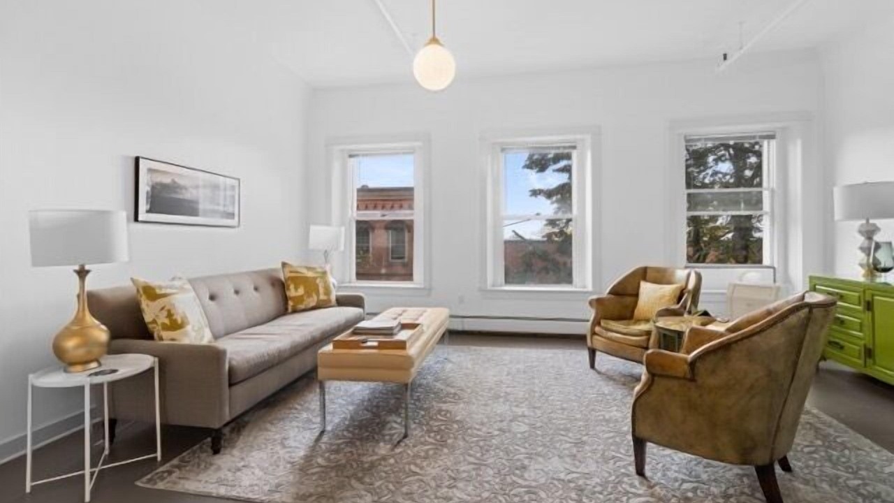 Photo of Livingroom in Rockland