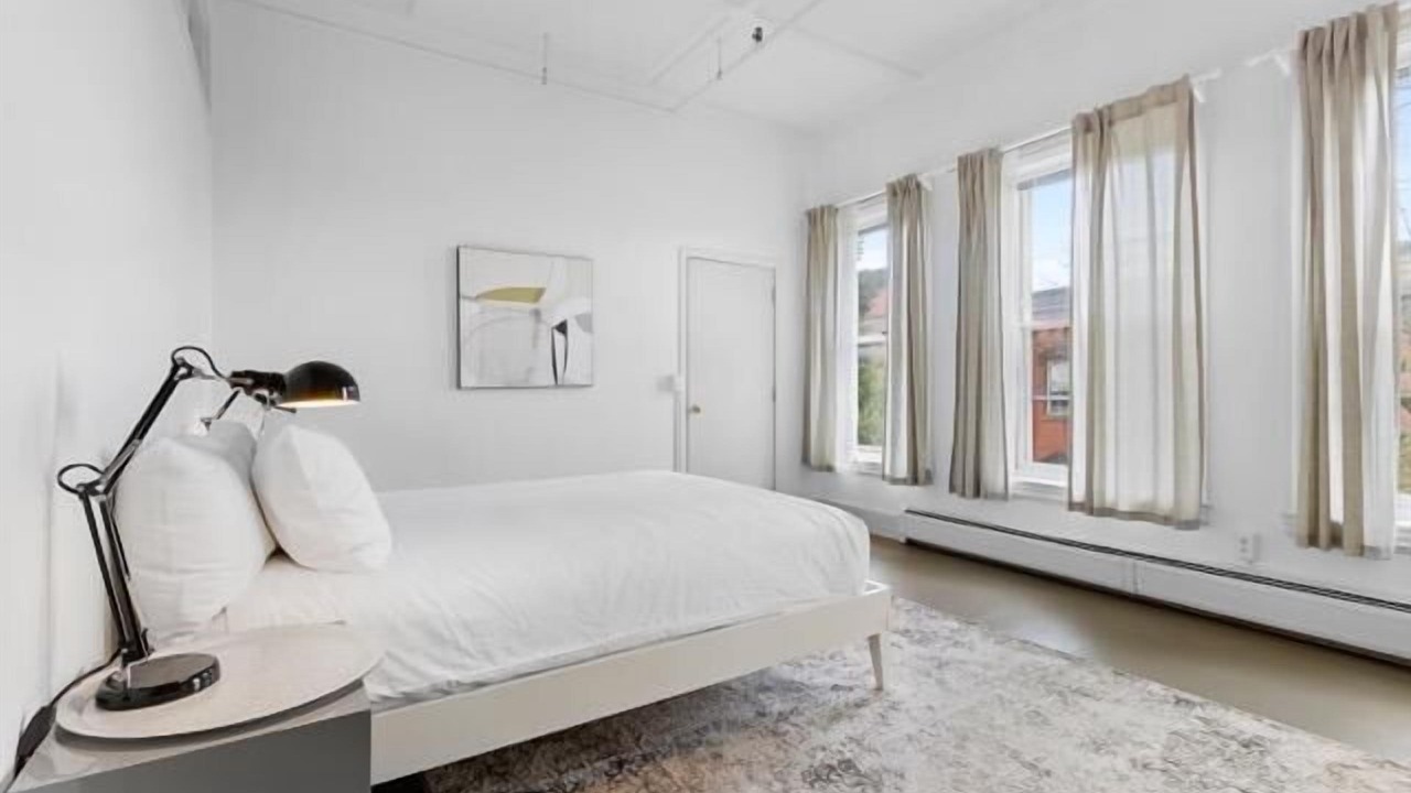 Photo of Bedroom in Rockland