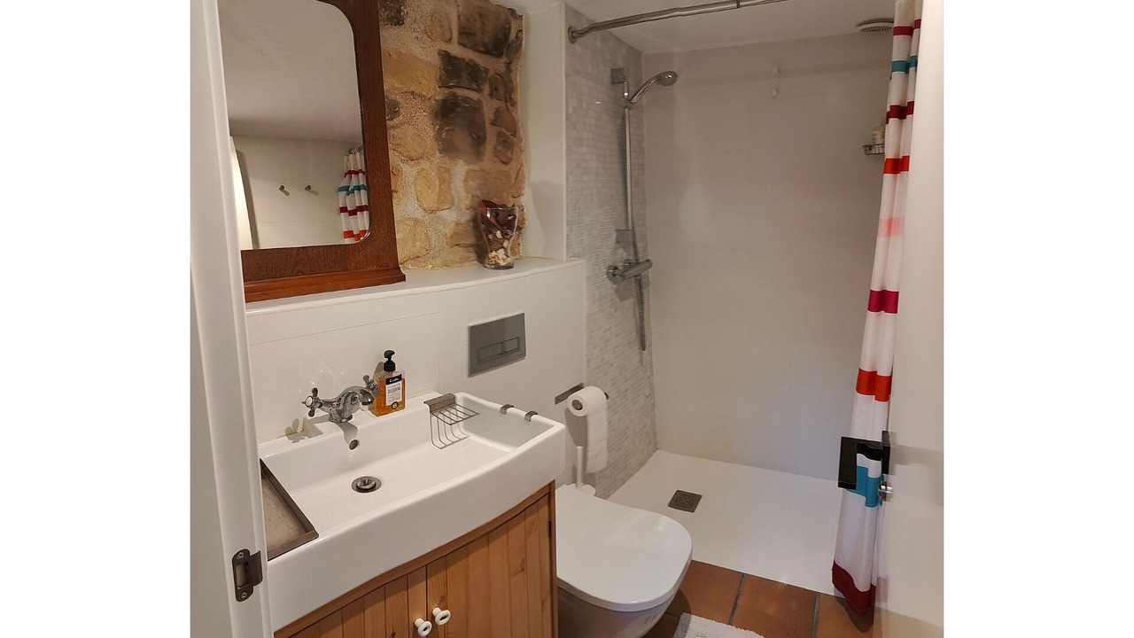 Photo of Bathroom in Bot