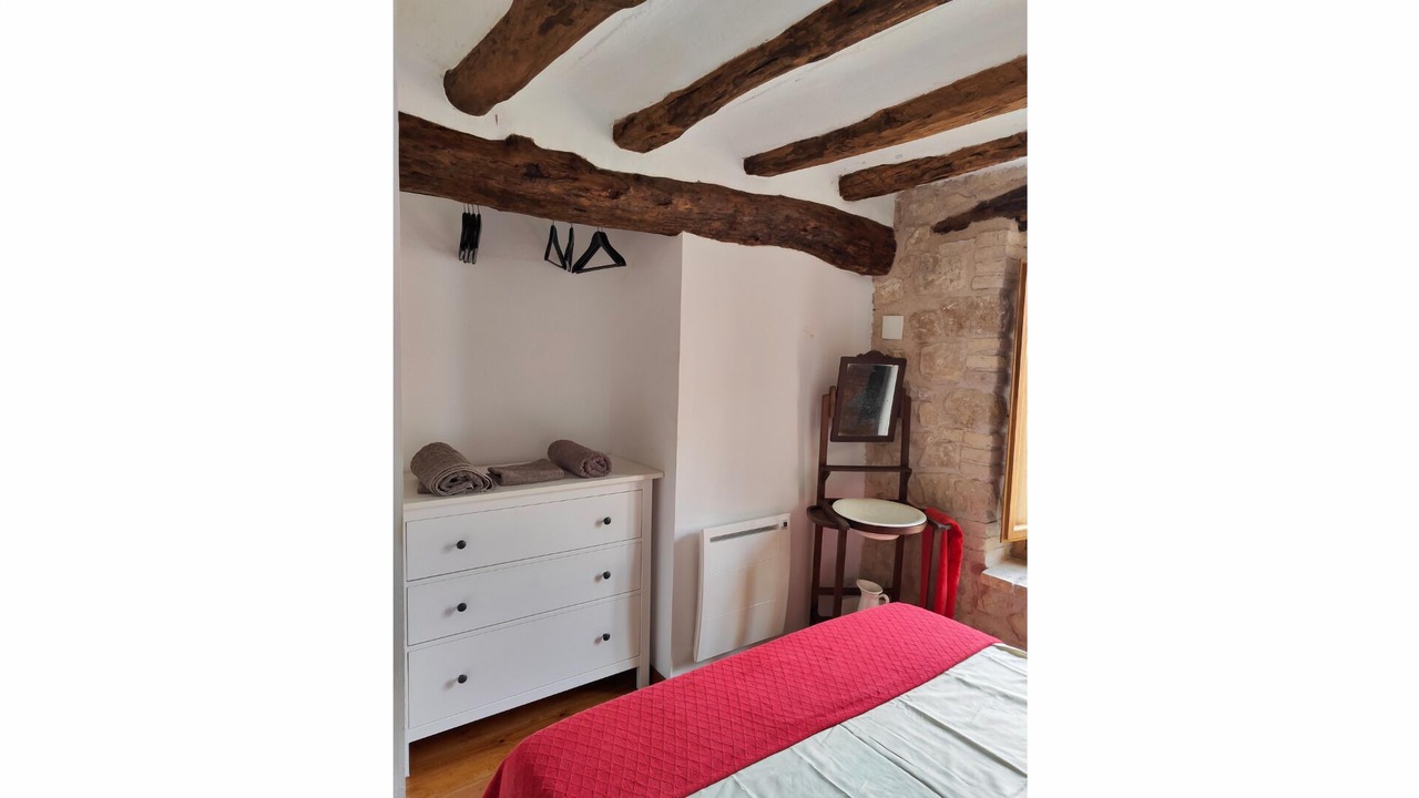 Photo of Bedroom in Bot
