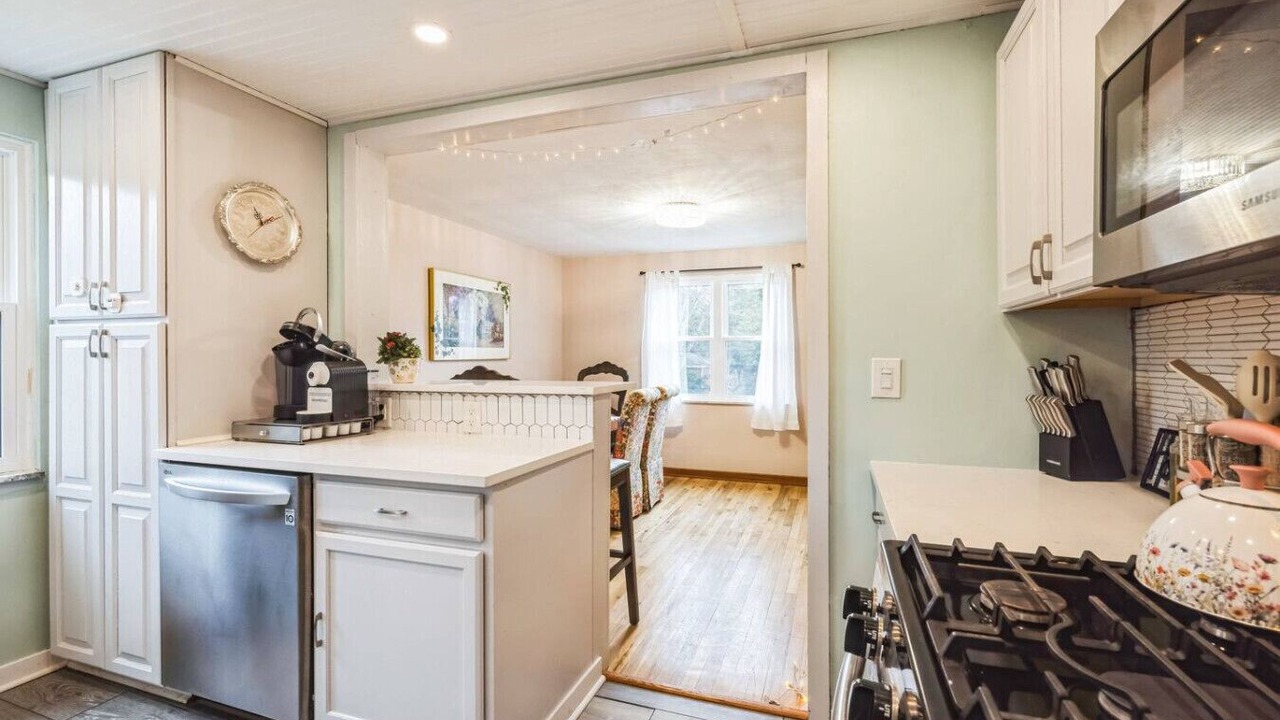 Photo of Bedroom in Level Green
