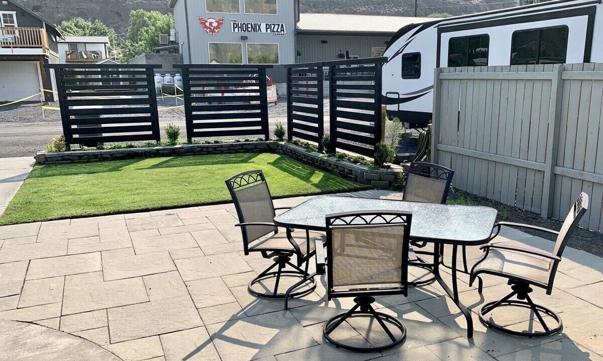 Photo of Outdoor in Sunland Estates