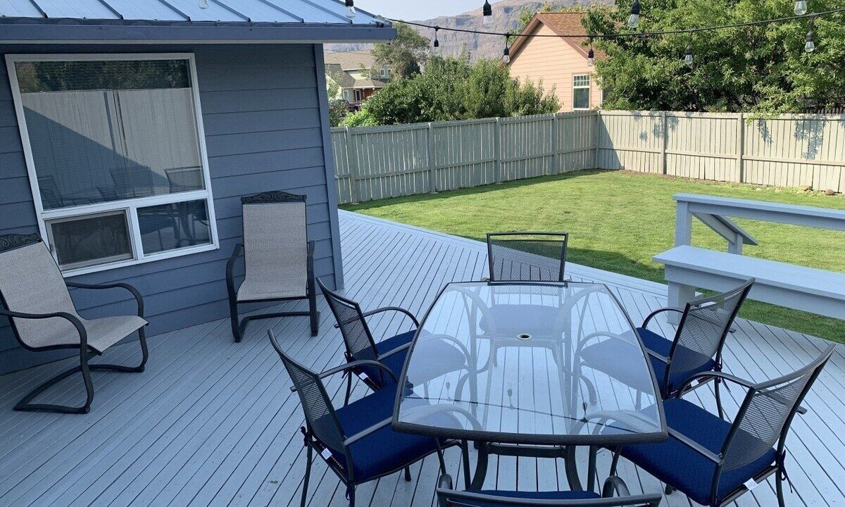 Photo of Outdoor in Sunland Estates