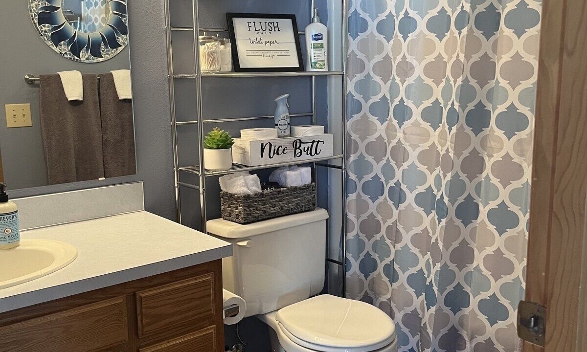 Photo of Bathroom in Sunland Estates