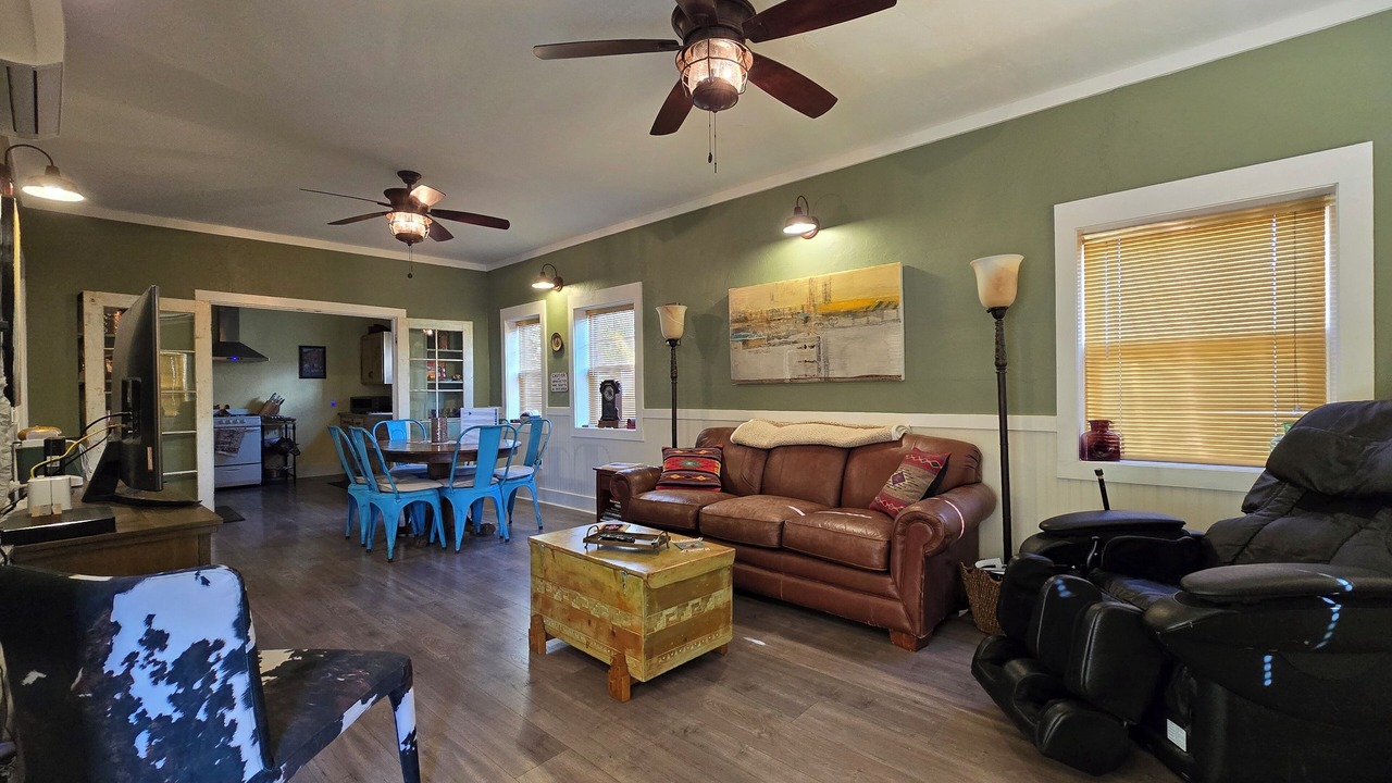Photo of Livingroom in Bisbee