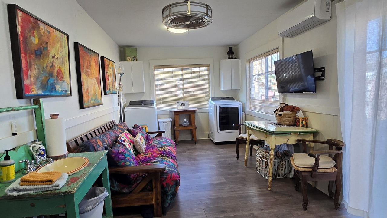 Photo of Livingroom in Bisbee
