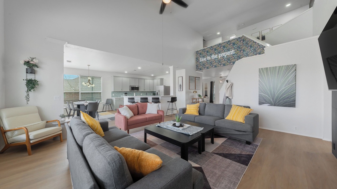 Photo of Livingroom in Grand Prairie