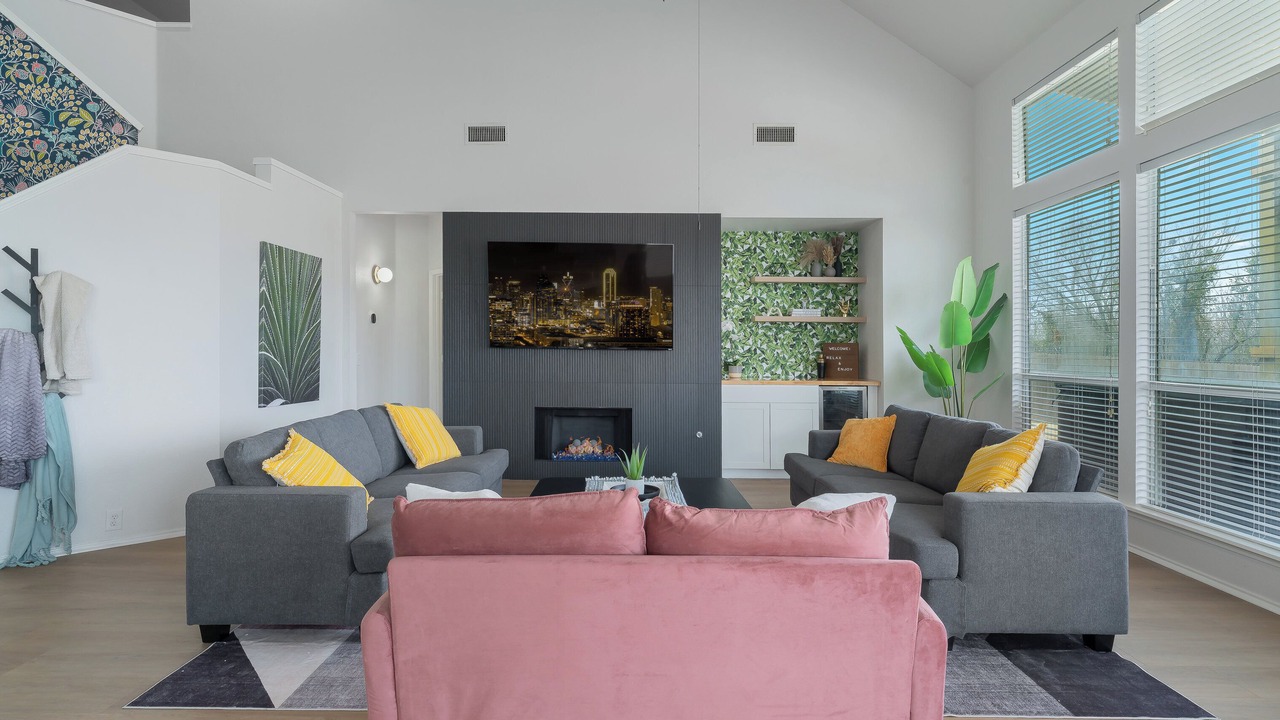 Photo of Livingroom in Grand Prairie
