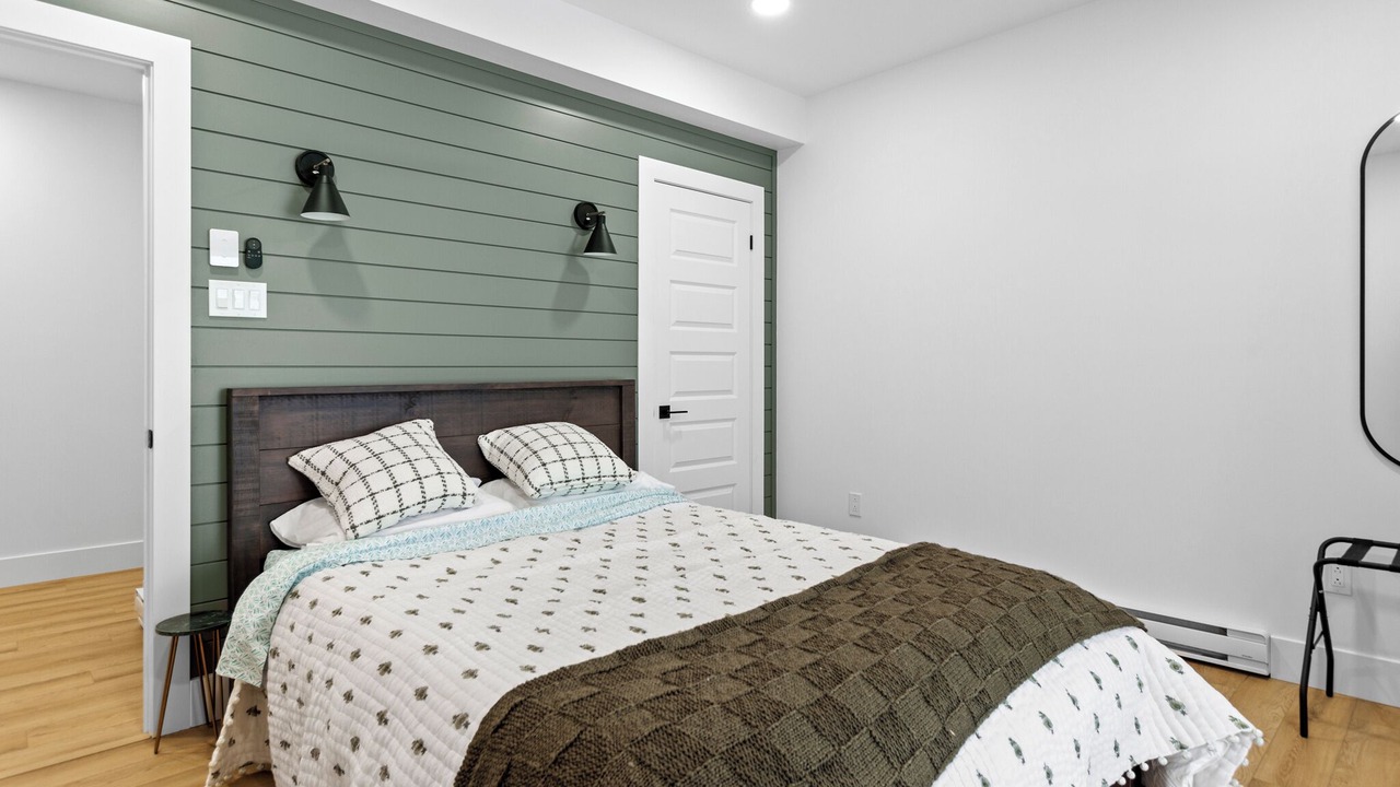 Photo of Others in Flatrock