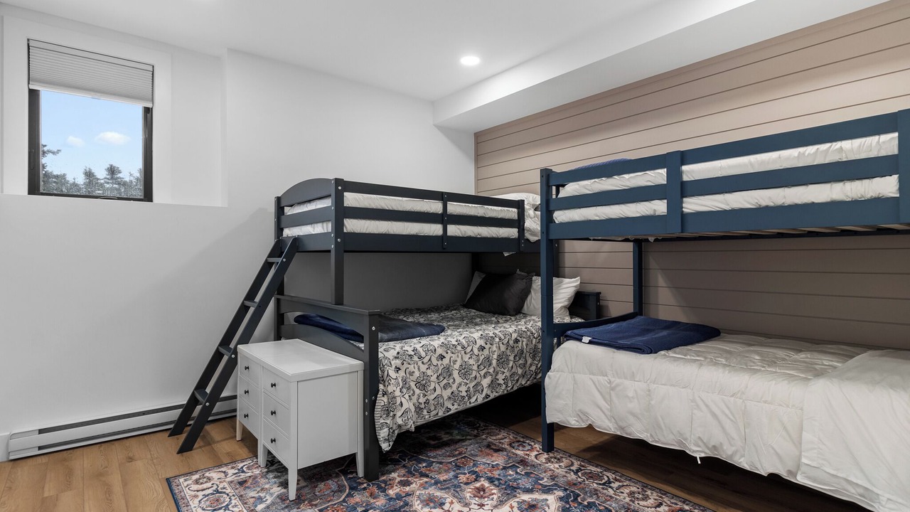 Photo of Bedroom in Flatrock