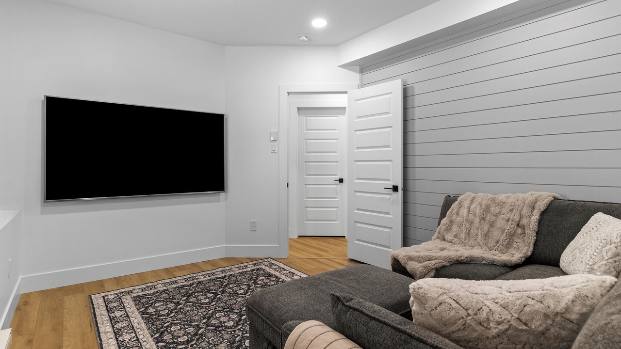 Photo of Bedroom in Flatrock