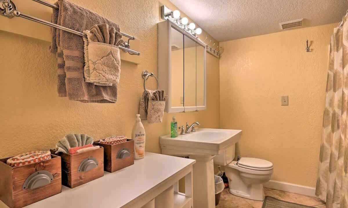 Photo of Bathroom in Mountainaire