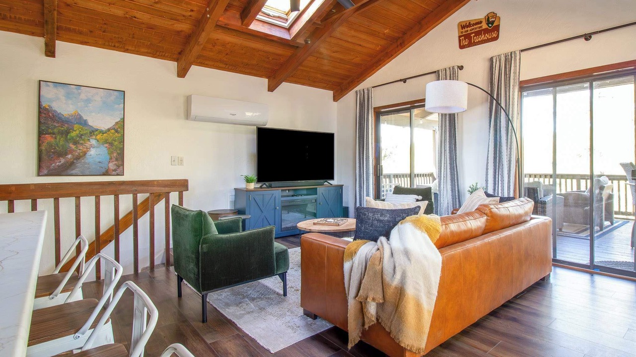 Photo of Livingroom in Munds Park