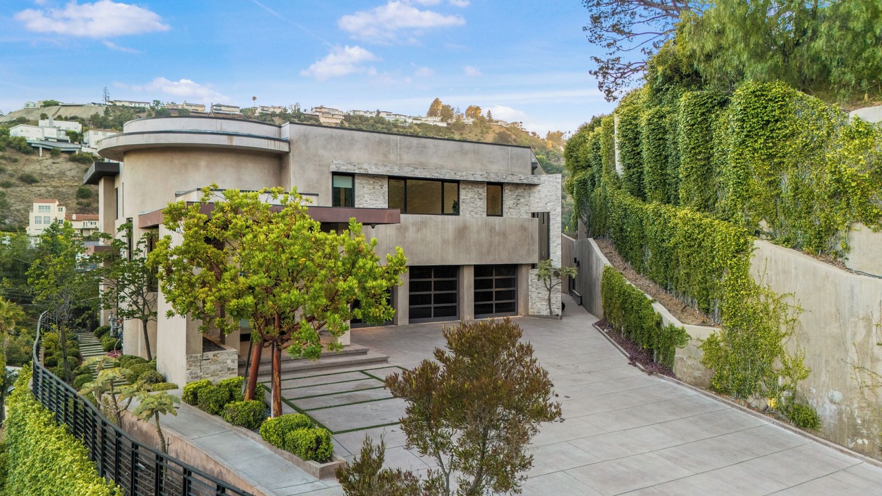 Photo of Outdoor in Hollywood Hills