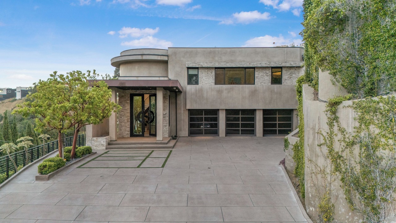 Photo of Outdoor in Hollywood Hills