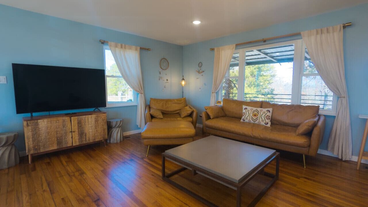 Photo of Livingroom in Eureka Springs