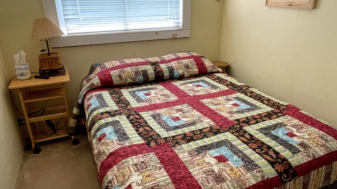 Photo of Bedroom in Brier Hill