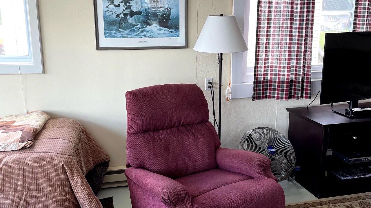Photo of Bedroom in Brier Hill
