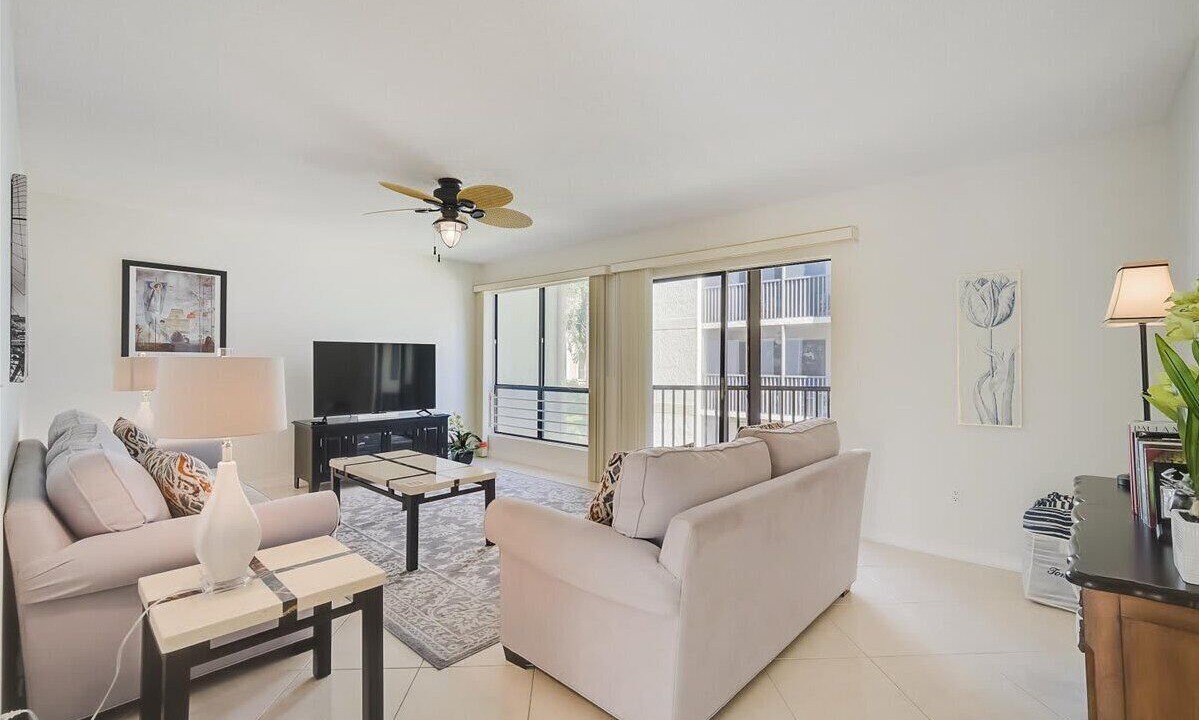 Photo of Livingroom in Aloha Kai