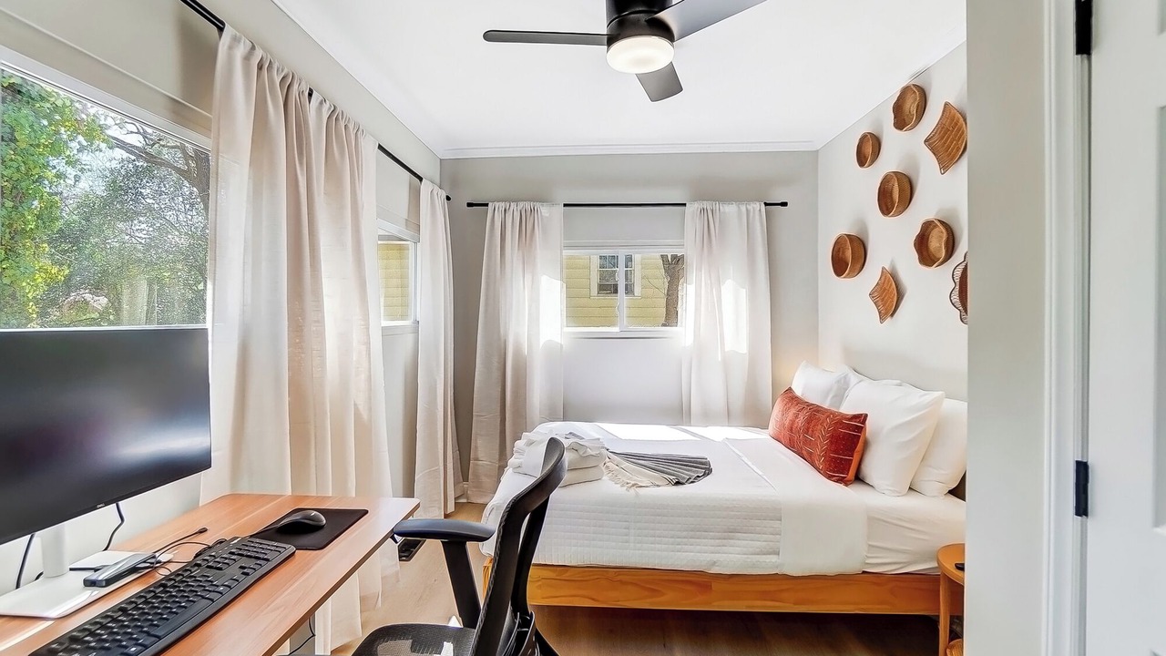 Photo of Bedroom in Enderly Park