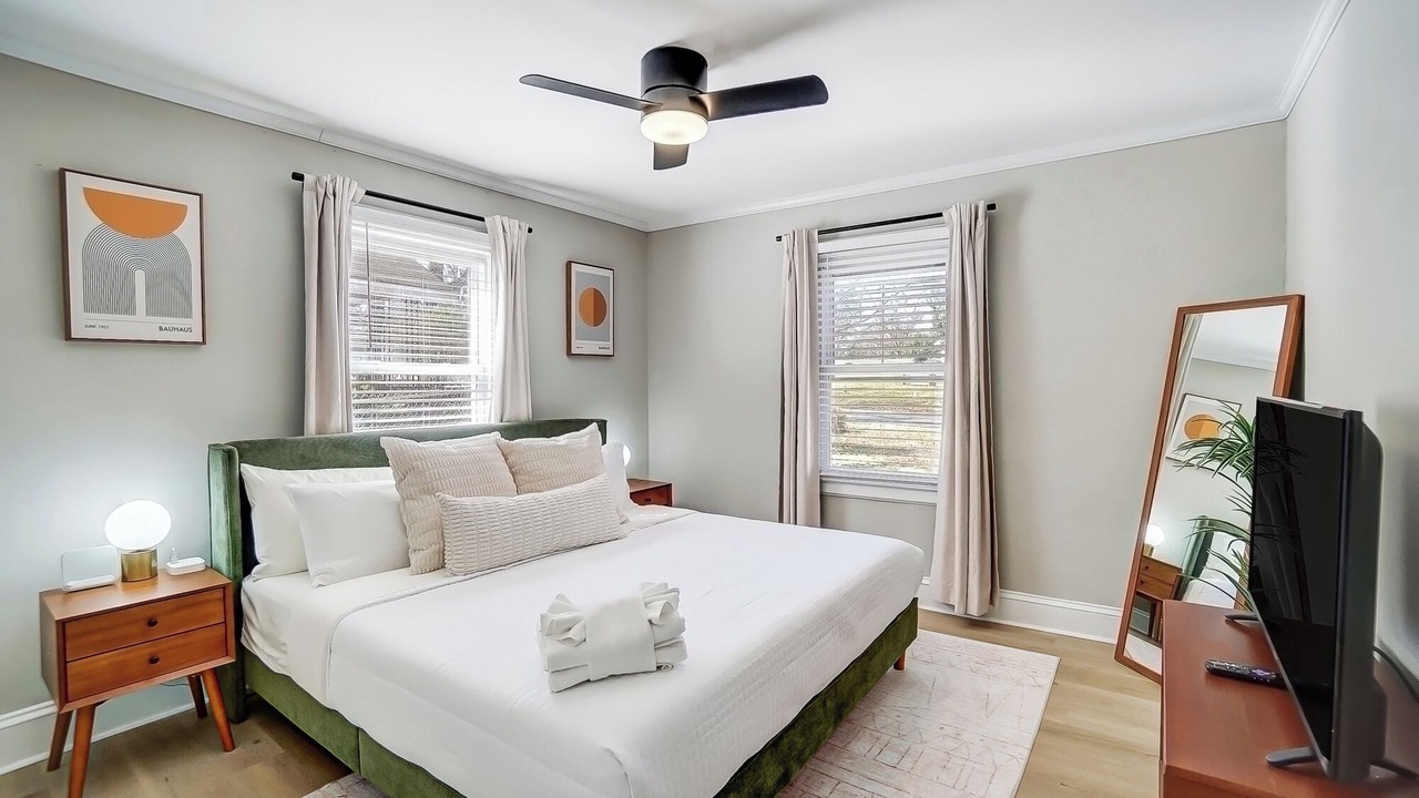 Photo of Bedroom in Enderly Park