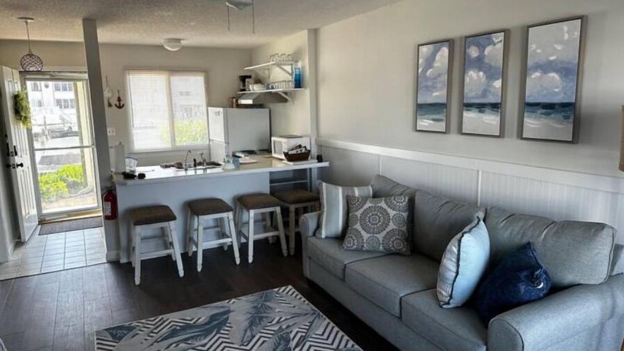 Photo of Livingroom in Ortley Beach