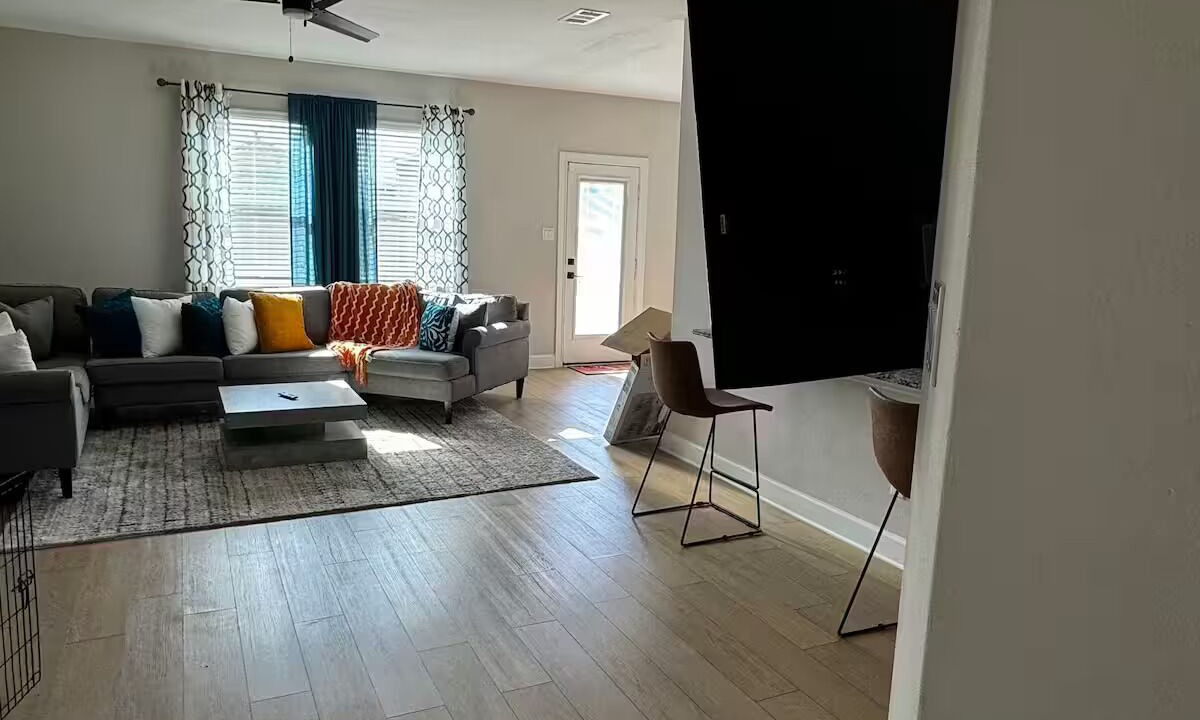 Photo of Livingroom in Princeton