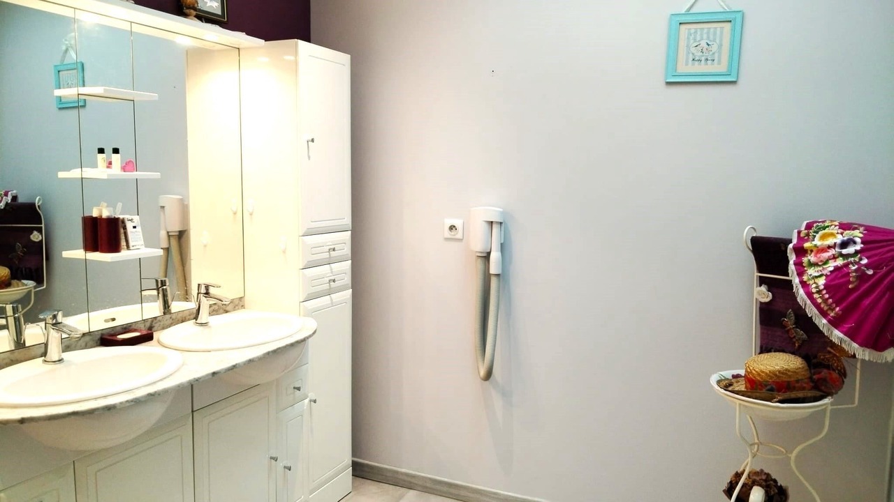 Photo of Bathroom in Chateauroux