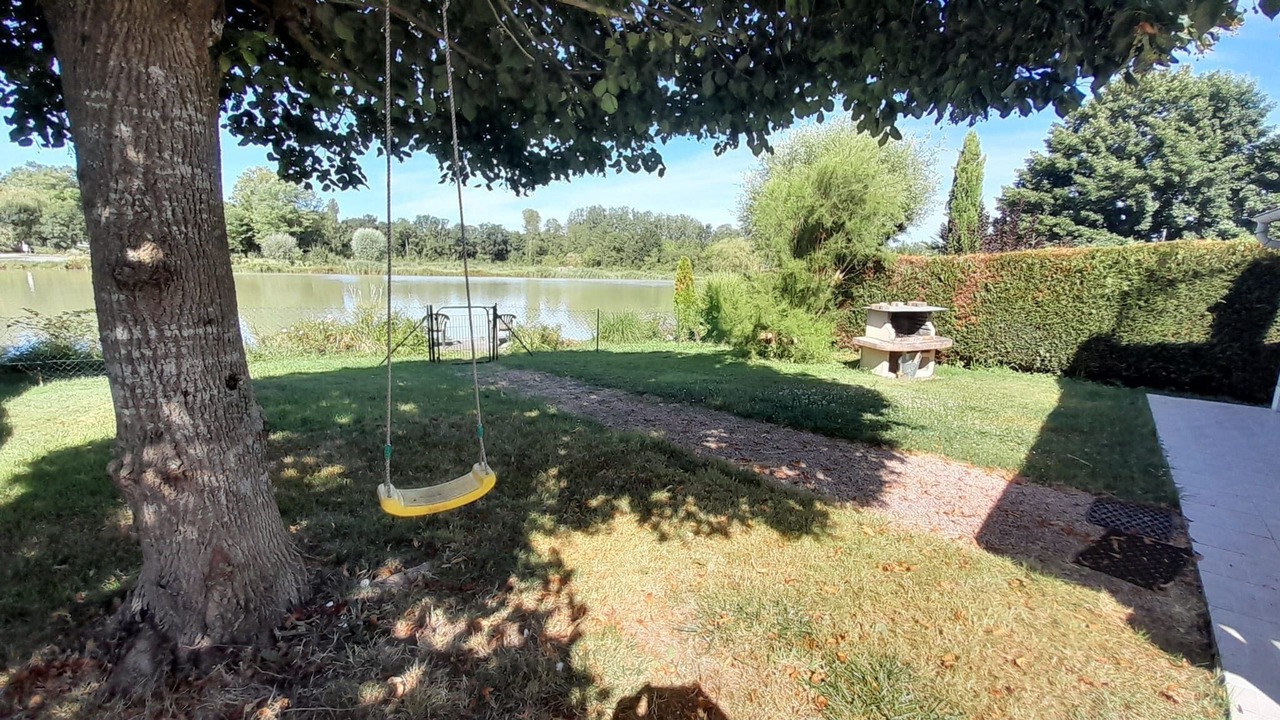 Photo of Outdoor in Saint-Georges-sur-Arnon