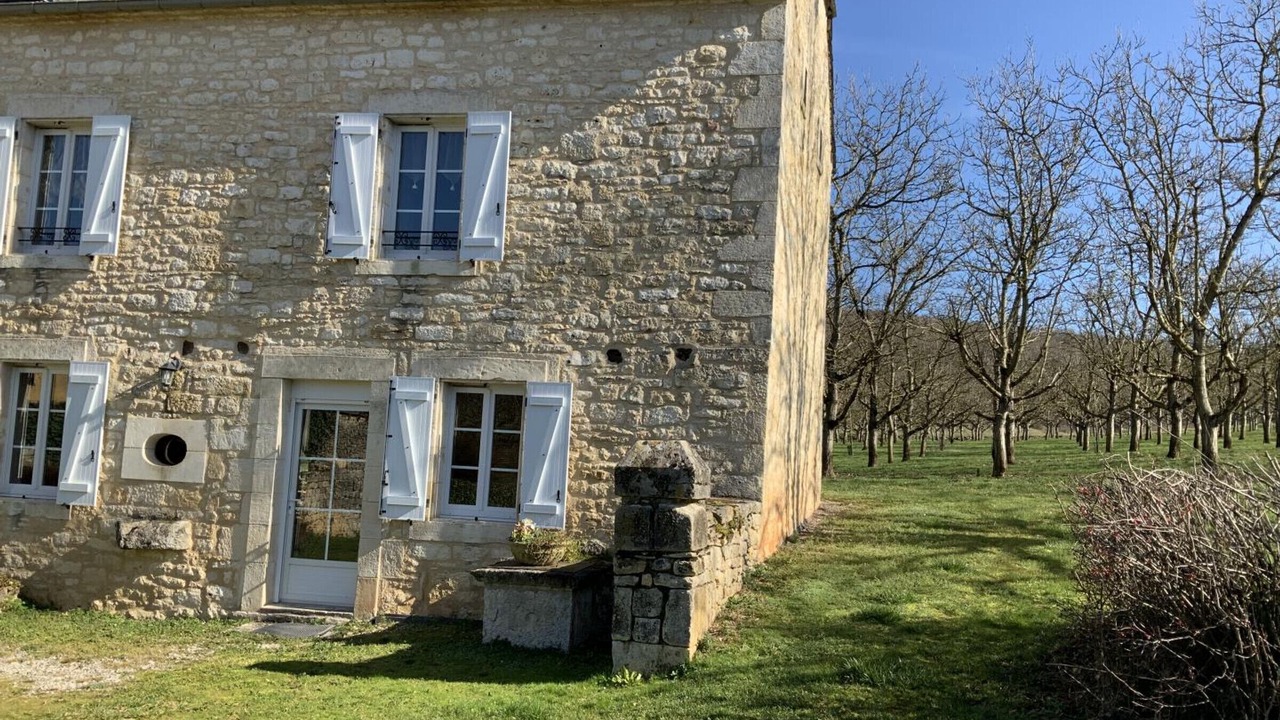 Photo of Outdoor in Jayac