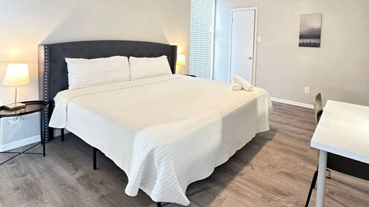 Photo of Bedroom in Nassau Bay