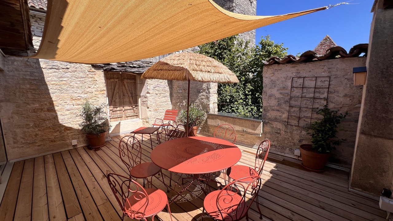 Photo of Outdoor in Villeneuve d'Aveyron