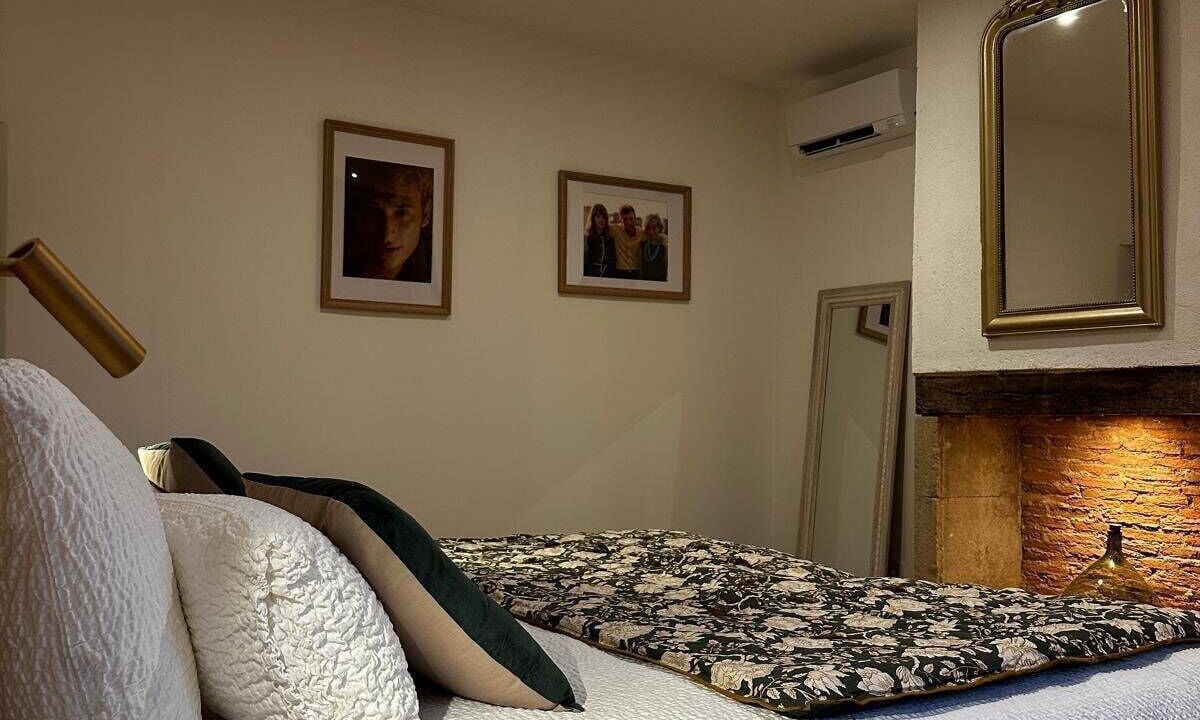 Photo of Bedroom in Villeneuve d'Aveyron