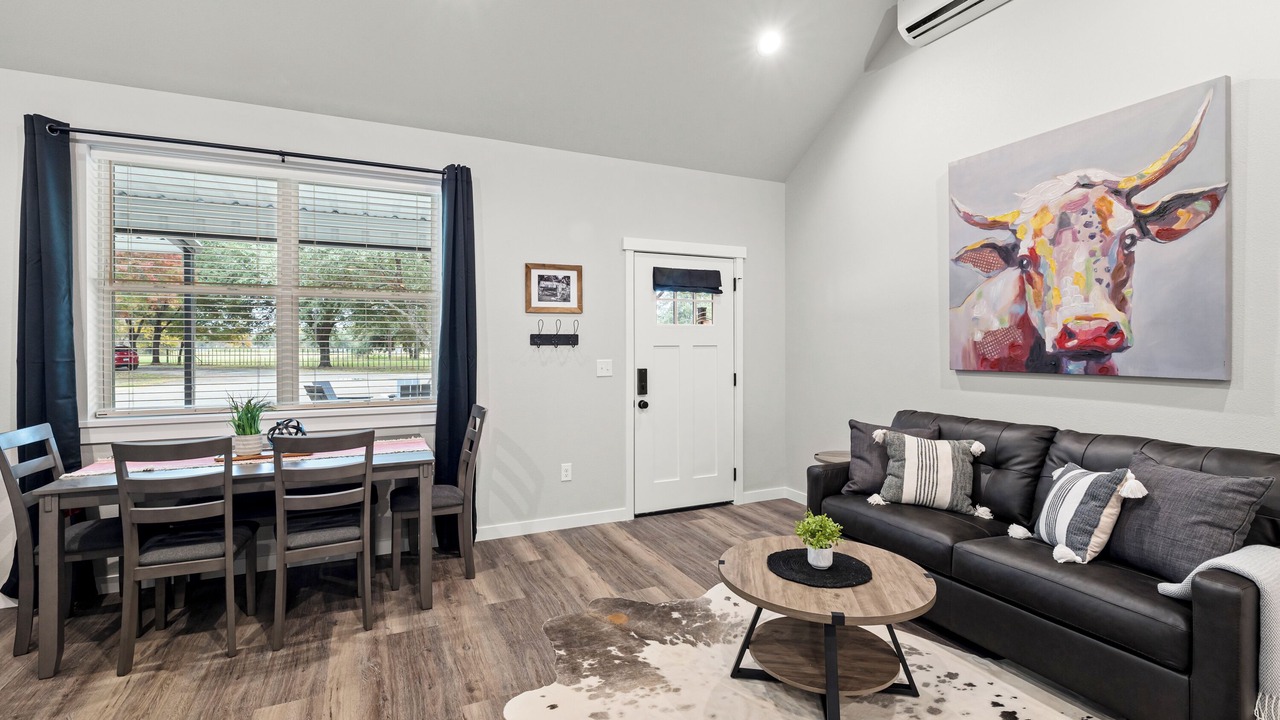 Photo of Livingroom in Dennis