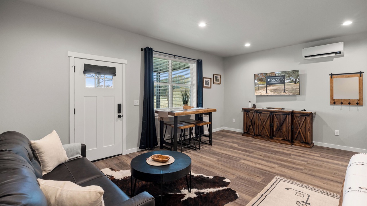 Photo of Livingroom in Dennis
